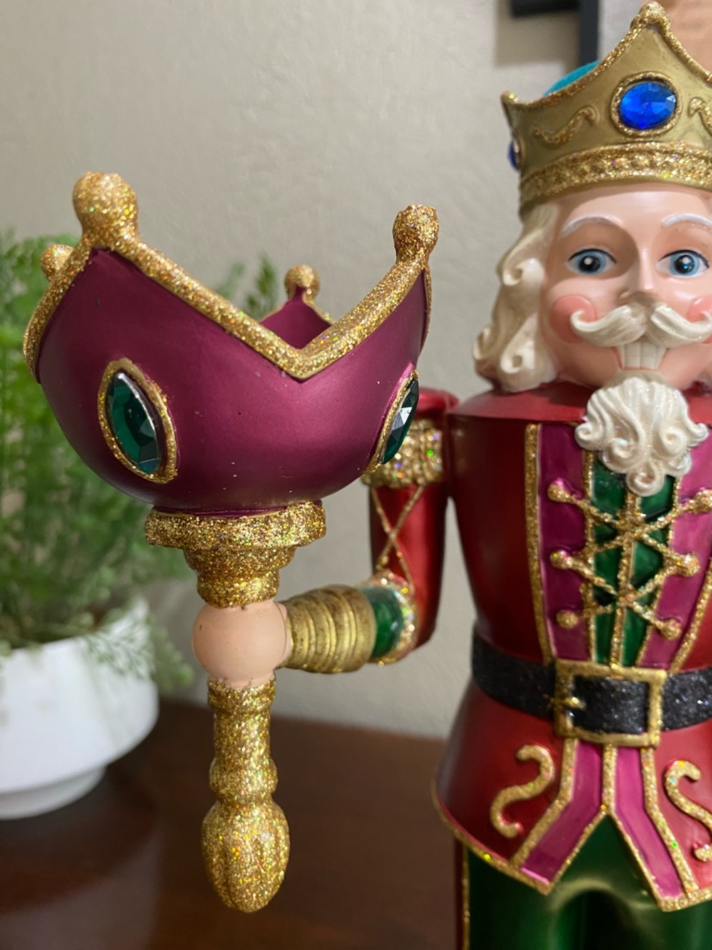King Design, Nutcracker Candle Holders, Christmas Holiday Decor - Picture 7 of 16